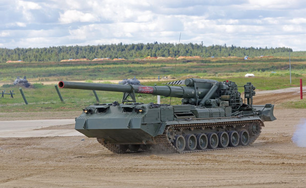 Rosyjskie działo samobieżne 2S7M Małka kalibru 230 mm