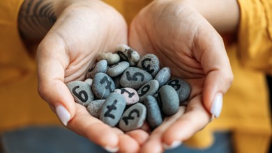 Ostatnia cyfra pensji zdradzi finansową przyszłość. Kto może liczyć na bogactwo?