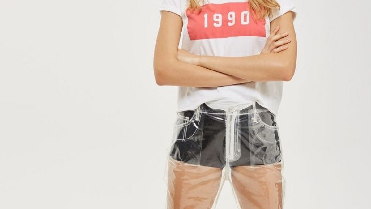 Wielkie marki i sieciówki co rusz tworzą oryginalne jeansy. Niedawno kontrowersje wzbudzały spodnie z suwakami na pupie. Tym razem na rynku pojawiły się "plastikowe jeansy", które zaprezentowała brytyjska marka Topshop.