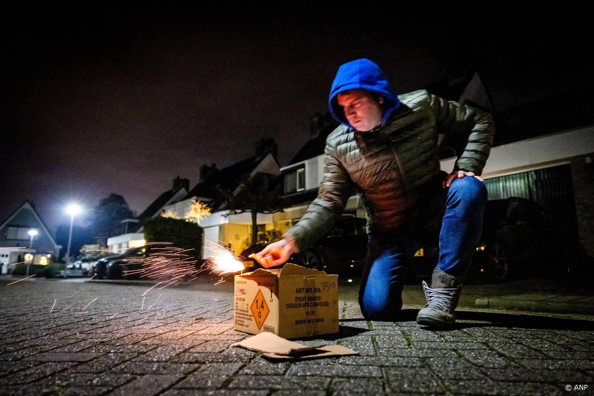 Windwaarschuwing voor oudejaarsavond: extra voorzichtig met vuurwerk