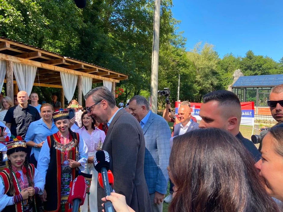 Vučić 
