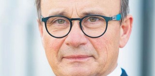 Lotnisko musi mieć linię kolejową. Trzeba zbudować łącznik do lotniska w Radomiu [WYWIAD]