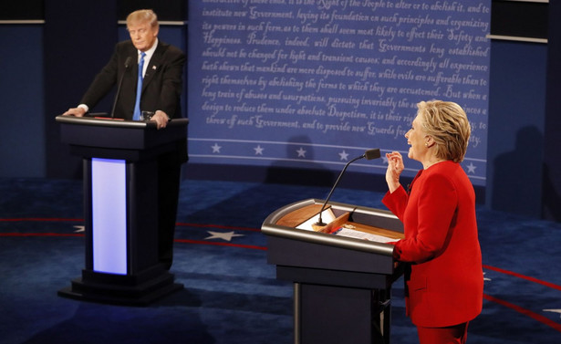 Atakowali oboje, ale pierwsza debata Clinton-Trump ze wskazaniem na kandydatkę Demokratów