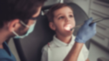 SLD chce powrotu dentystów do szkół i dofinansowania do in vitro