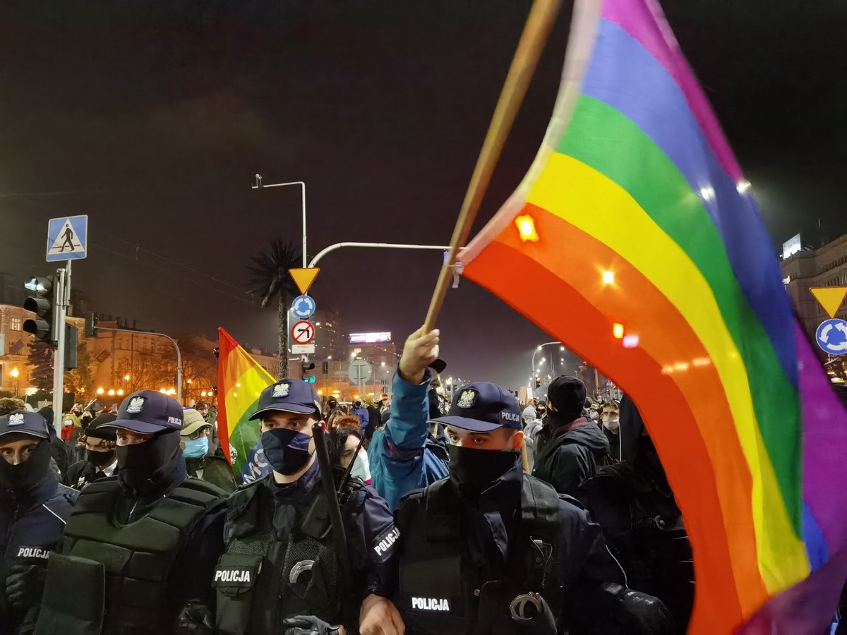 Strajk kobiet w Warszawie. Zobacz zdjęcia ze środowej manifestacji