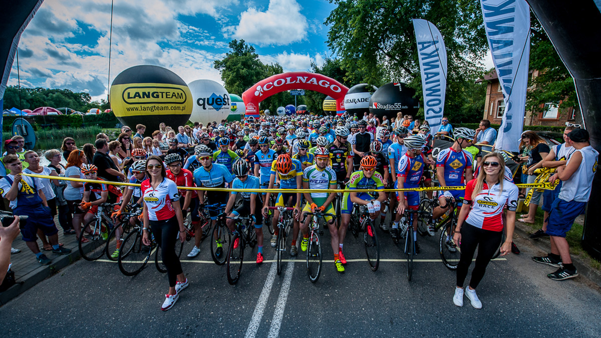 W niedzielę 28 sierpnia do Bytowa ściągną tłumy kolarzy. Powodem będzie ostatni w tym sezonie wyścig z cyklu Colnago Lang Team Race. Każdy, kto ma rower może dołączyć do kolorowego peletonu i zakończyć wakacje na sportowo.