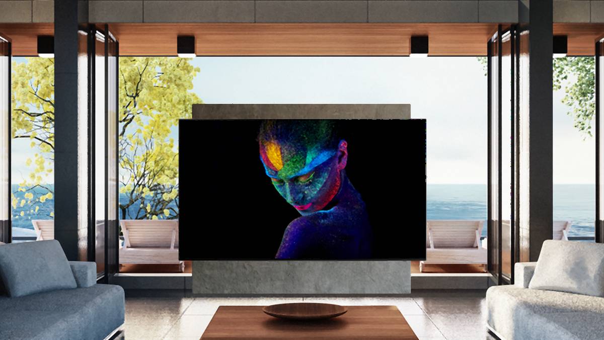 Samsung-OLED-TV-S95B-Lifestyle