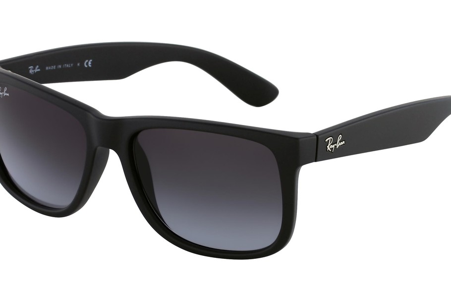 Ray-Ban