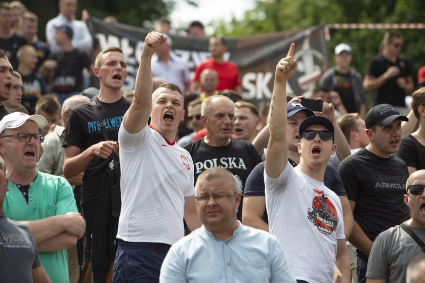 Marsz równości w Białymstoku. Szefowa MSWiA komentuje zajścia