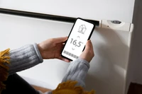 Inteligentne grzejniki uratują przed zimnem i pozwolą zaoszczędzić prąd. Zobaczcie te modele