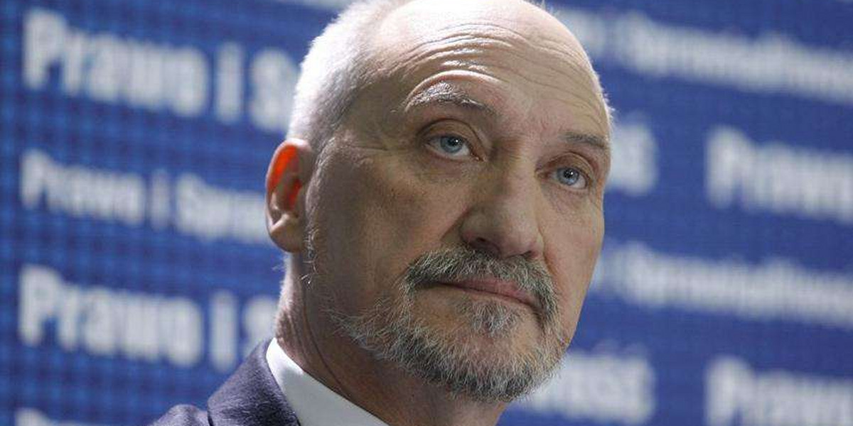 Macierewicz: Miller jest sędzią we własnej sprawie