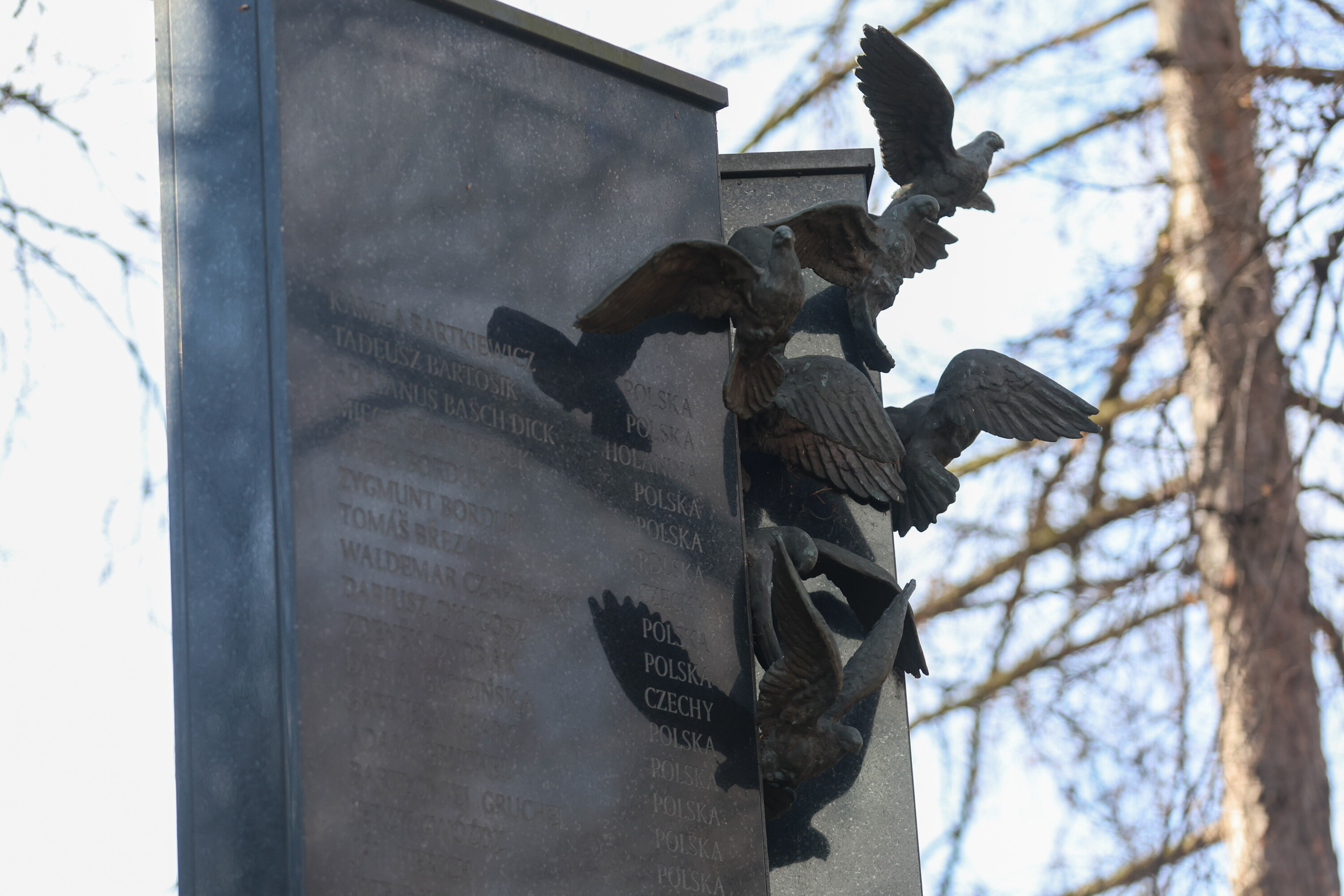 20 lat od katastrofy w Katowicach: 65 ofiar, a rodziny wciąż walczą o odszkodowania