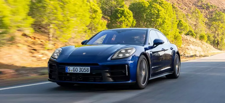 Nowe Porsche Panamera kpi sobie z praw fizyki. Już nim jeździłem