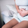 Jutarnja nadutost nakon obilne večere je normalna pojava, a umesto preskakanja doručka treba se brzo vratiti redovnoj rutini