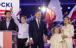 Hejt na dziecko prezydenta elekta. MSWiA: Policja już działa