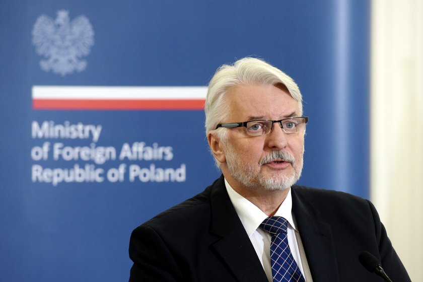 Waszczykowski przewietrzy swój resort? Zaskakujące tłumaczenie