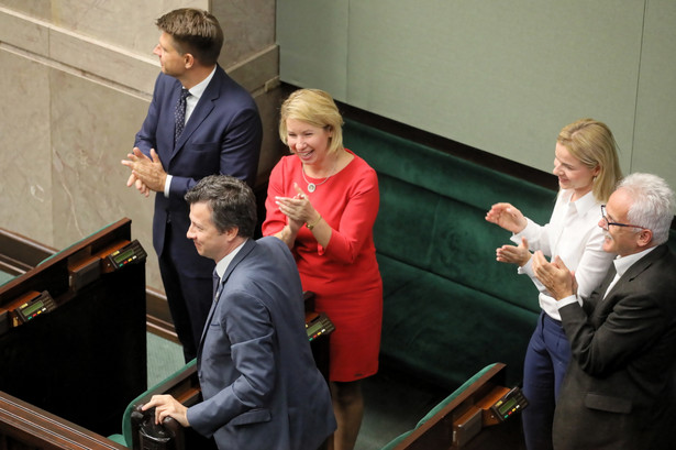 Marszałek Sejmu Marek Kuchciński poinformował, że w związku z niewybraniem Dudzińskiej, procedura wyboru nowego RPD zostanie przeprowadzona ponownie.