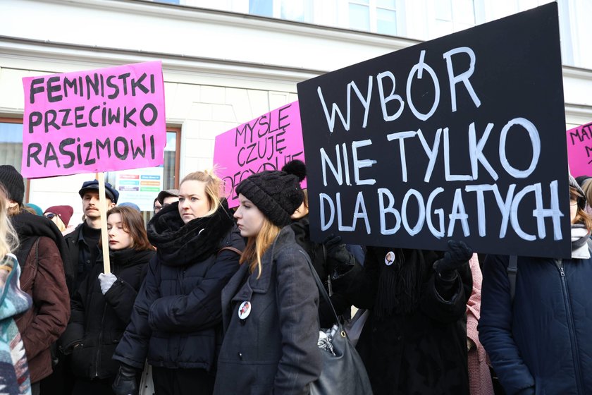 Aborcja ciąży PiS