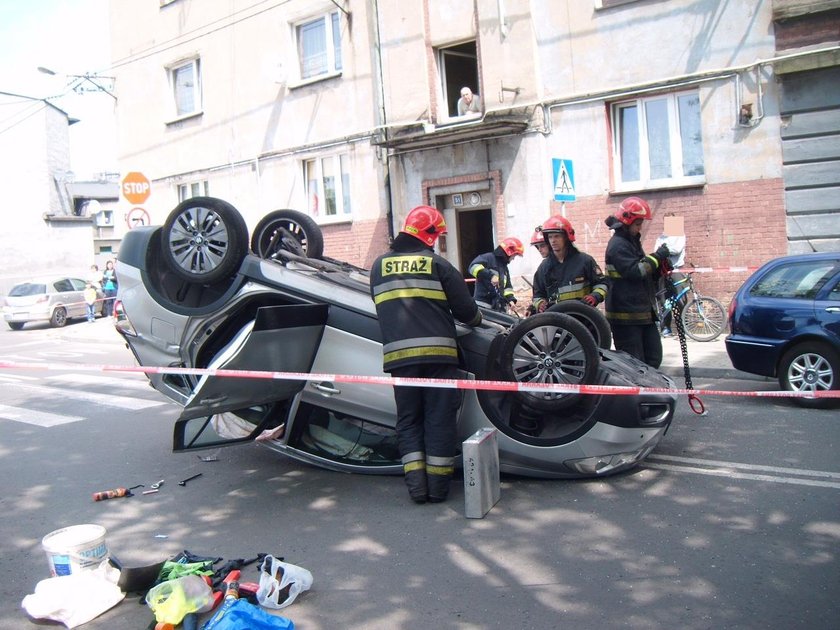 Pijana sędzia z Siemianowic dachowała swoim suzuki