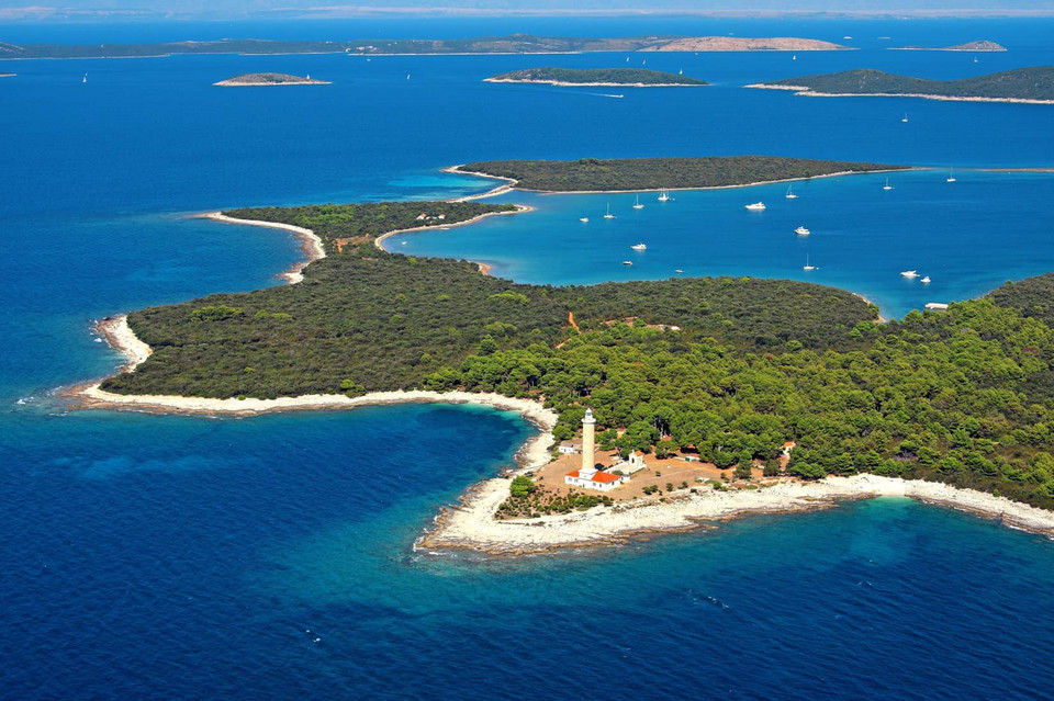 Błękitne morze, zielone wyspy i wspaniała przyroda sprawiają, że region Zadaru jest tak niezwykły, fot. Aleksandar Gospic