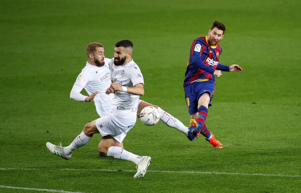 Lionel Messi (z prawej)