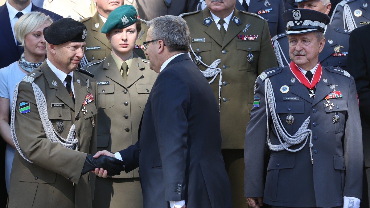 WARSZAWA PRZEKAZANIE DOWÓDZTWA GENERALNEGO PREZYDENT (Bronisław Komorowski, Mirosław Różański, Lech Majewski)