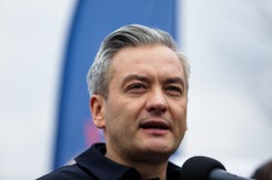 Biedroń 'gratuluje Szymonowi i Władkowi, że się dogadali'. Ale podkreśla: Do tanga trzeba czworga