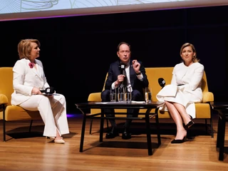 Ambasador USA Mark Brzeziński i Olga Leonowicz mówili o tym, jak ważne jest wspieranie kobiet i podkreślali, że równość zaczyna się w domu.