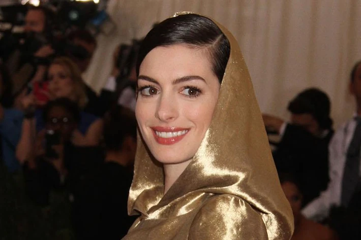 9. Anne Hathaway – 12 mln dol.