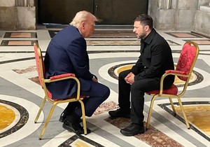  Donald Tramp i Volodimir Zelenski u Vatikanu