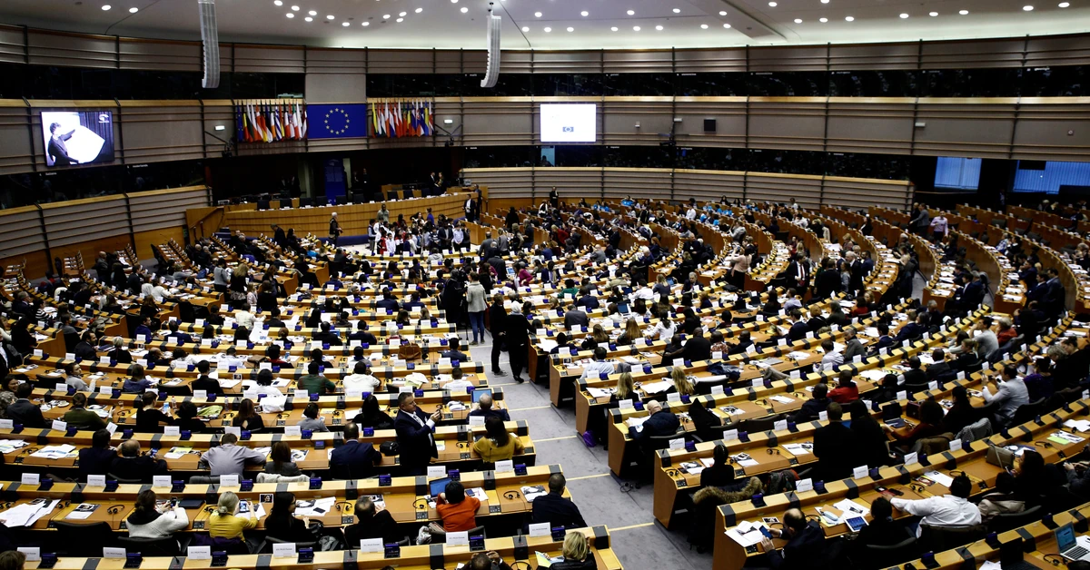 Dworczyk i Obajtek bez immunitetu. Parlament Europejski zadecydował o losach posłów