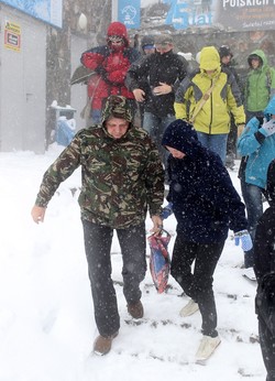 Zima w lecie? W Tatrach spadł pierwszy śnieg! ZDJĘCIA