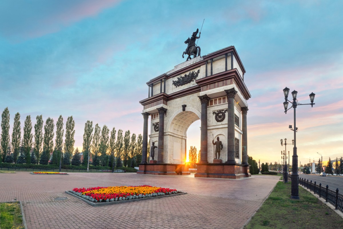 W niedzielę drony bojowe zaatakowały lotnisko w Kursku. Były wykonane... z kartonu