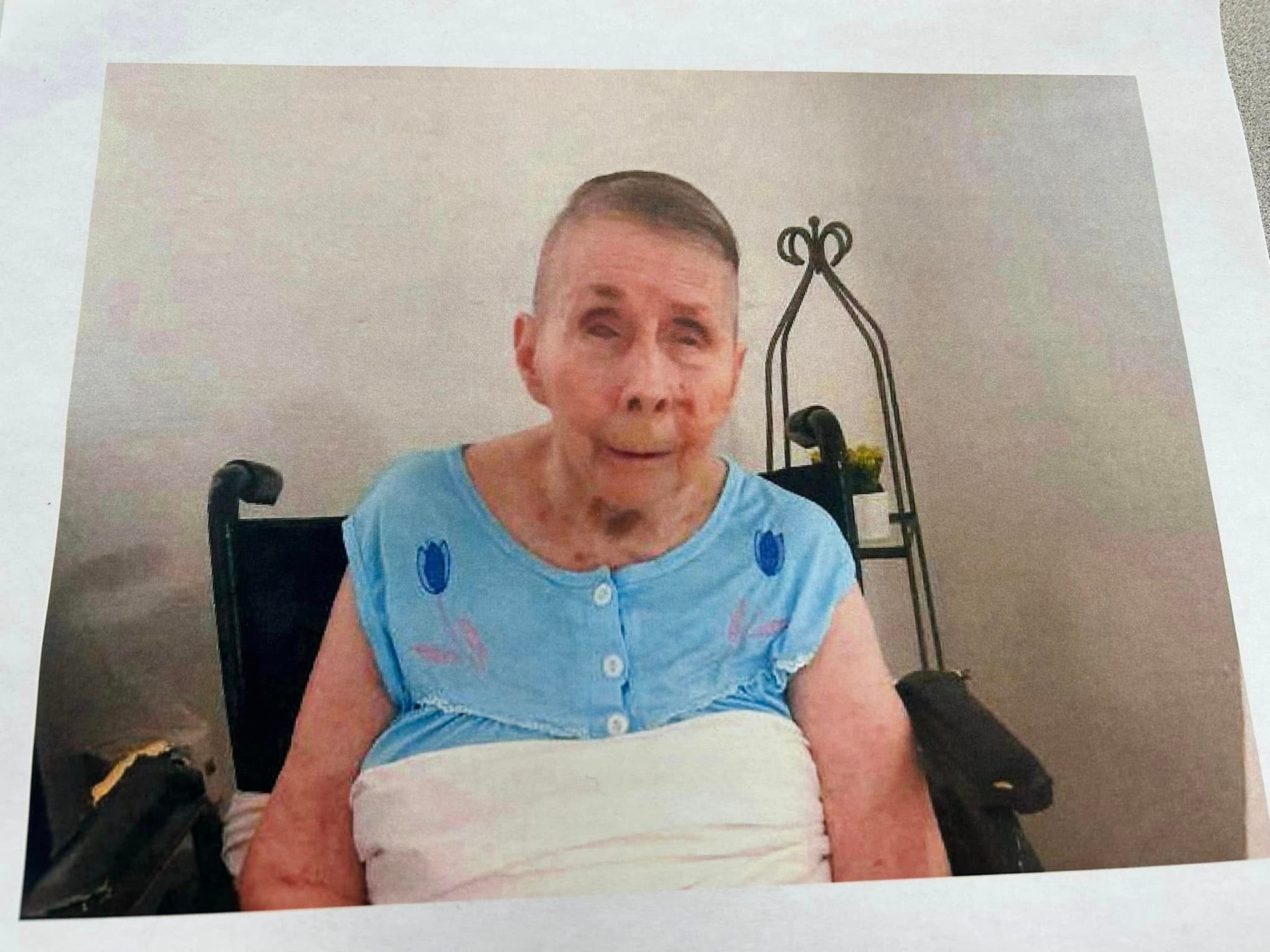 Žena až po dlhých rokoch začala rozprávať o svojej minulosti. 
