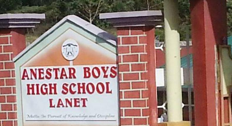 Anestar-Boys-High-School-Lanet