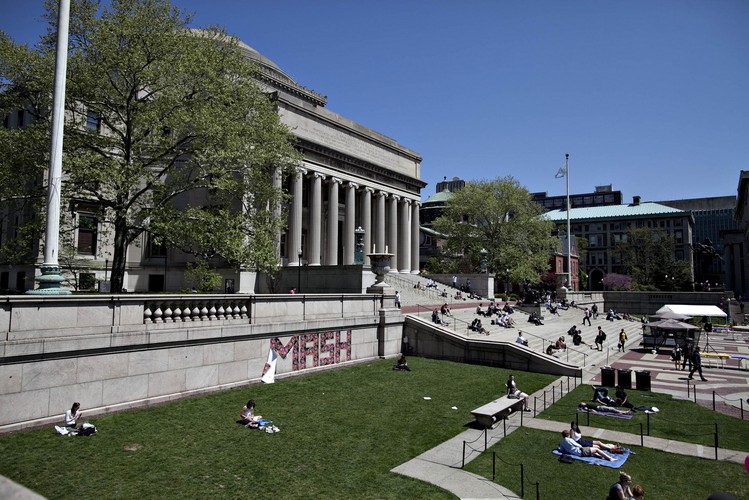 6. Columbia University<br /><br />Barack Obama, Warren Buffett