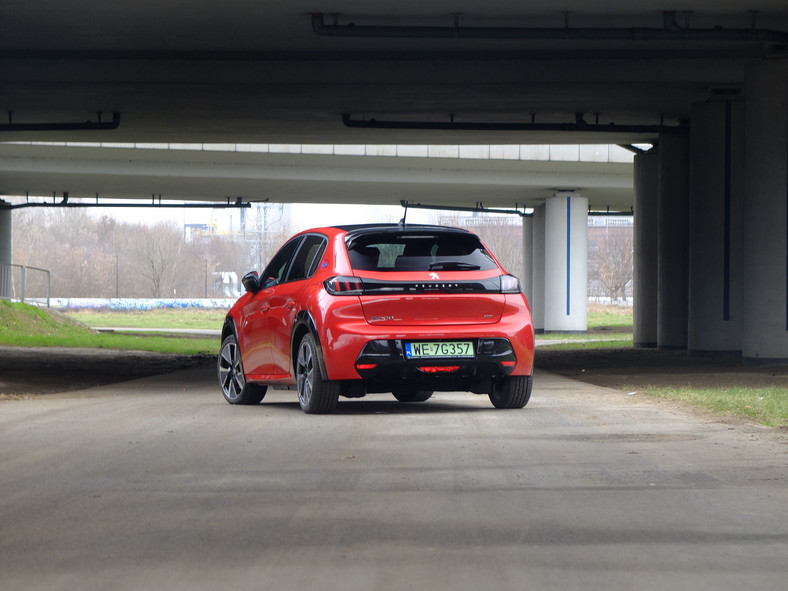 Peugeot e-208