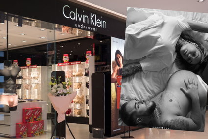Transpłciowy ciężarny mężczyzna w reklamie Calvin Klein. Wzywają do bojkotu marki