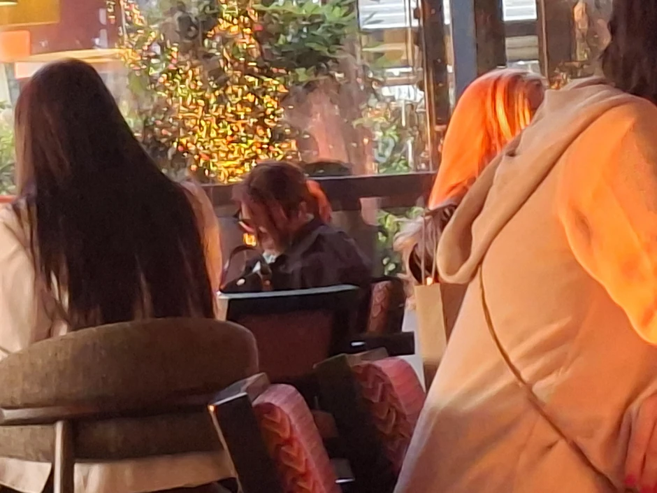 Ana Nikolić i Rale, paparaco