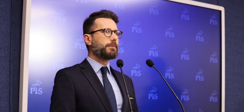 Rzecznik PiS o eksplozji w Przewodowie: Póki fakty nie zostaną ustalone...