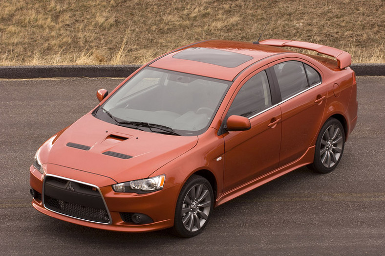 Mitsubishi Lancer Ralliart – pół EVO