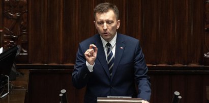 Żona polityka PiS wrzuciła to do sieci i zawstydziła męża. Sprawdziliśmy, wypada przy niej blado...