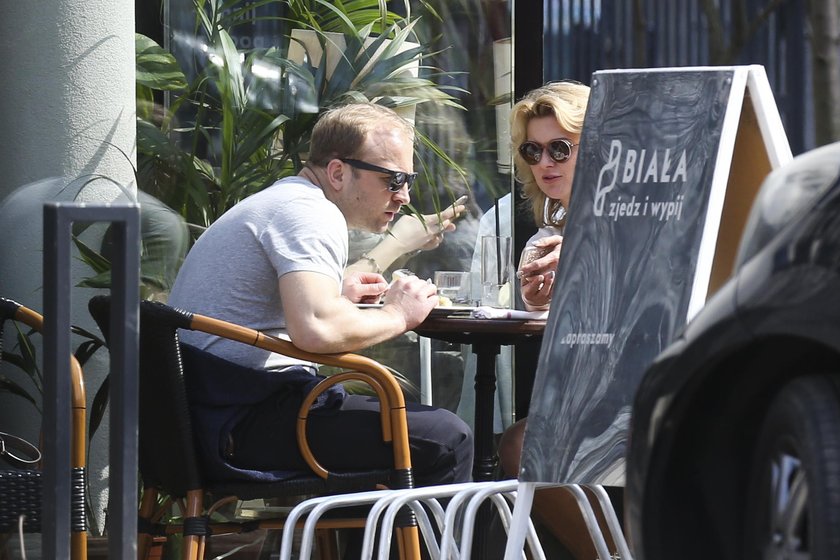 Borys Szyc i Justyna Nagłowska w restauracji