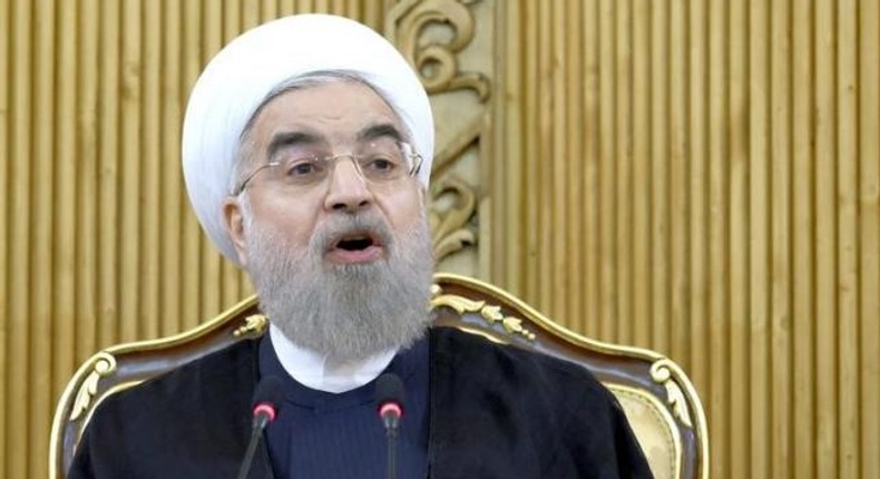 Iran's Rouhani tells Hollande need all our might to fight Islamic State