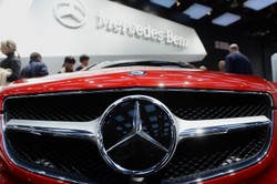 "Montownie Trzeciego Świata" czy motor wzrostu? Ważą się losy Mercedesa w Polsce