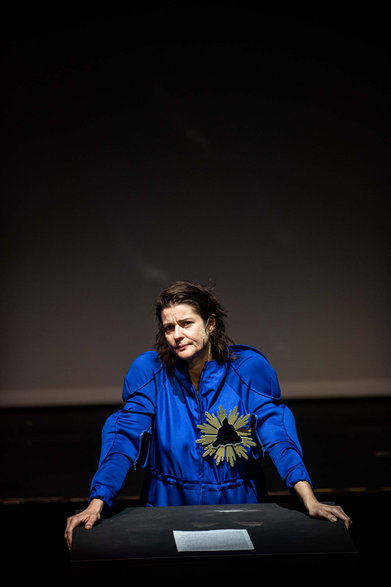 Marta Ścisłowicz w spektaklu "Obywatelka Kane", reż. Wiktor Rubin, Narodowy Stary Teatr, fot. Magda Hueckel