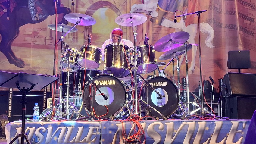 Bubnjar Bili Kobam na Nišvilu