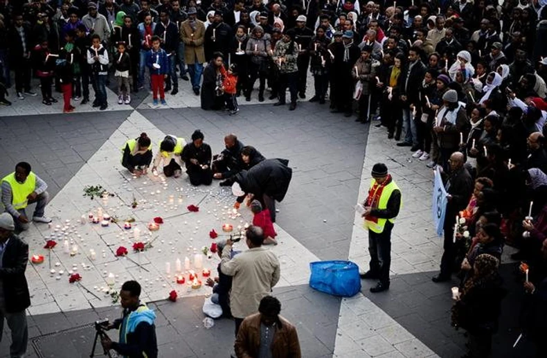 387835_lampeduza-iigranti-3ap