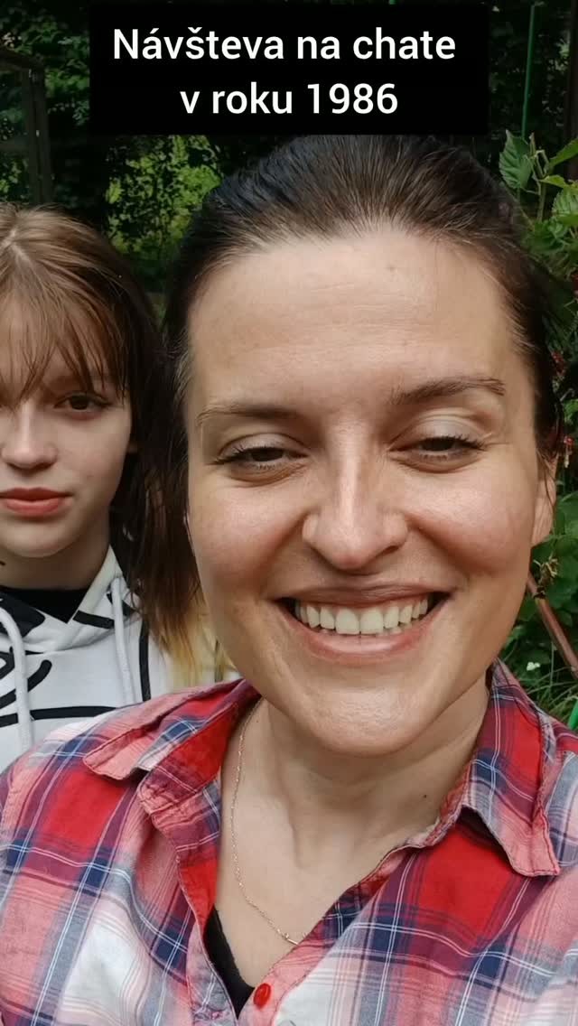 Slovenská spisovateľka Hana Lasicová a jej dcéra Stela. 