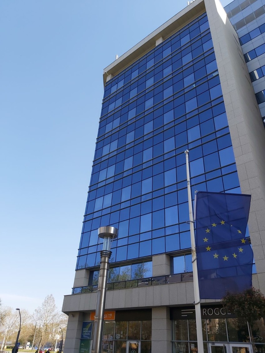 Zastava na pola koplja